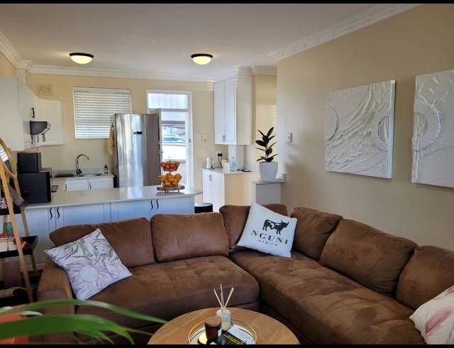 1.5 BEDROOM FLAT RENTED IN MORNINGSIDE